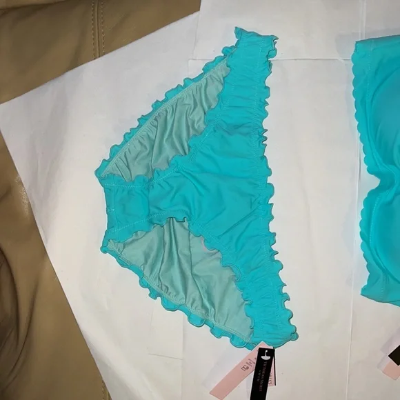 2pcs Victoria’s Secret Swim Bikini Set (36B & M Bottom) - Picture 5 of 13